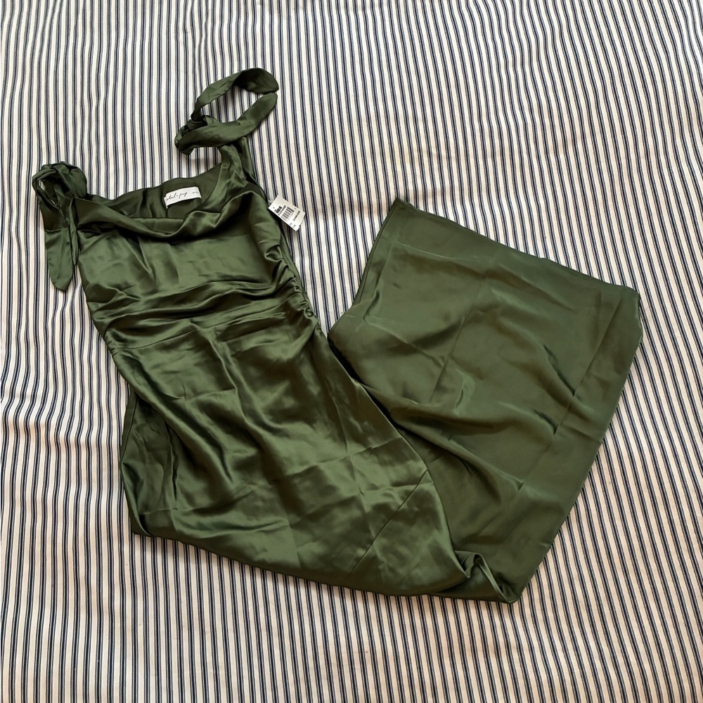 Petal & Pup Olive One-Shoulder Satin Evening Dress - Picture 6 of 16